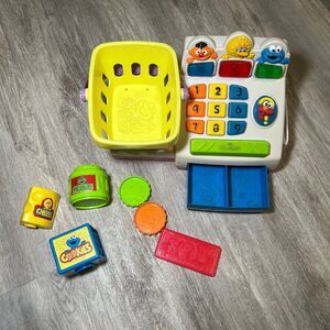 Rare vintage Sesame Street cash register‎